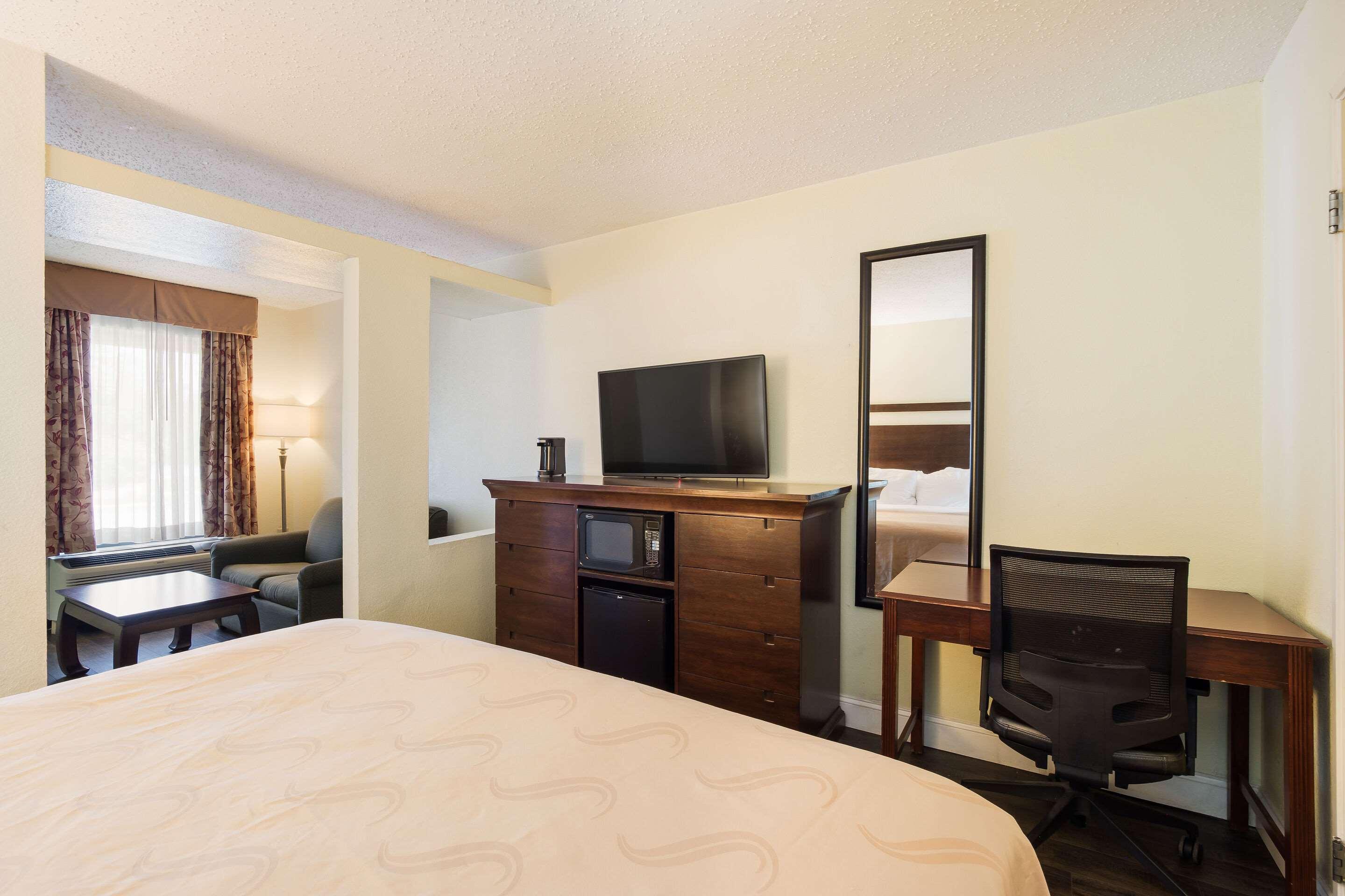 Quality Inn & Suites Conference Center Statesboro Historic District Dış mekan fotoğraf