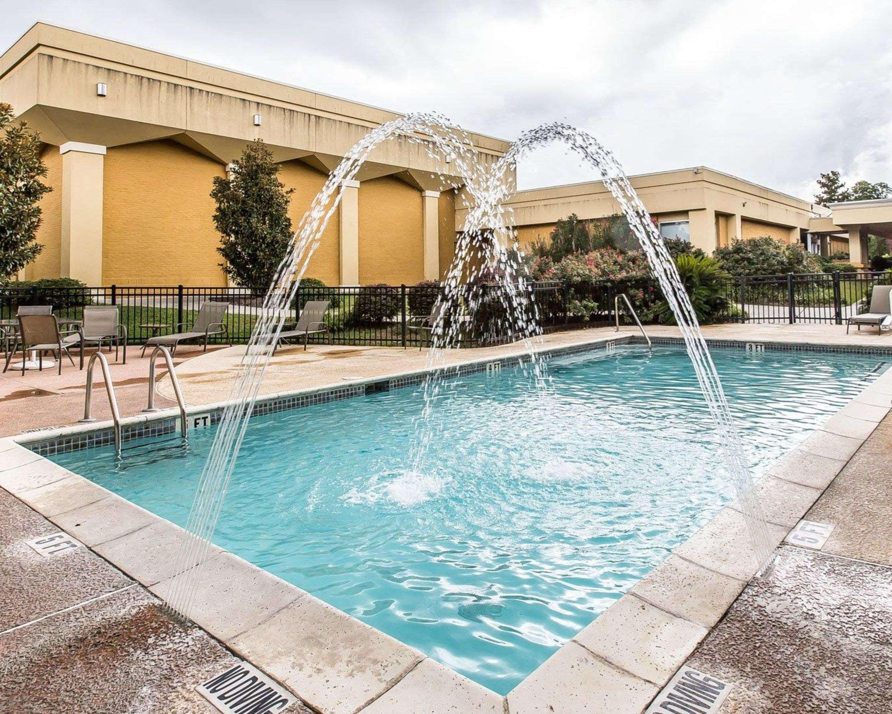 Quality Inn & Suites Conference Center Statesboro Historic District Dış mekan fotoğraf