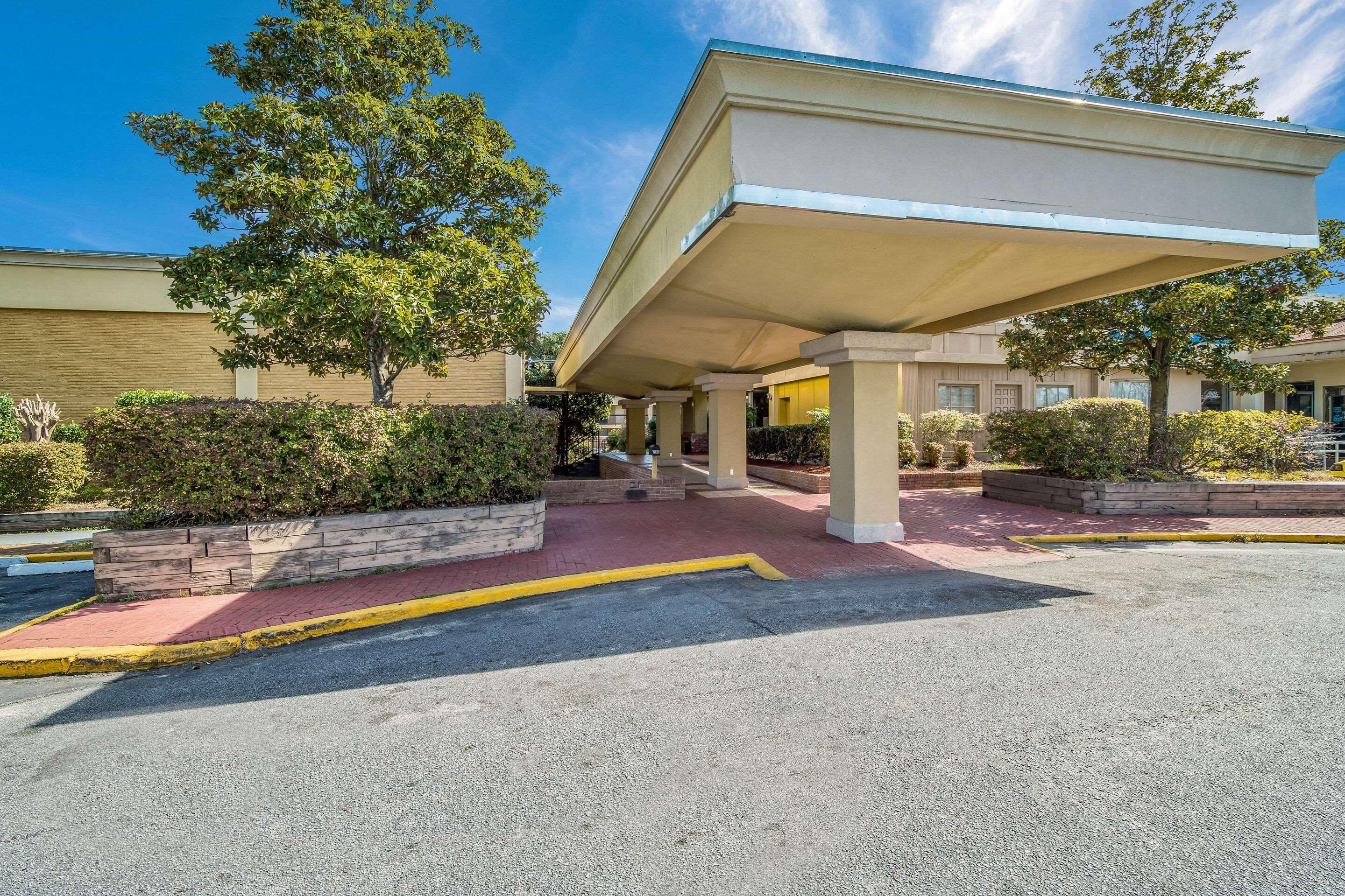 Quality Inn & Suites Conference Center Statesboro Historic District Dış mekan fotoğraf