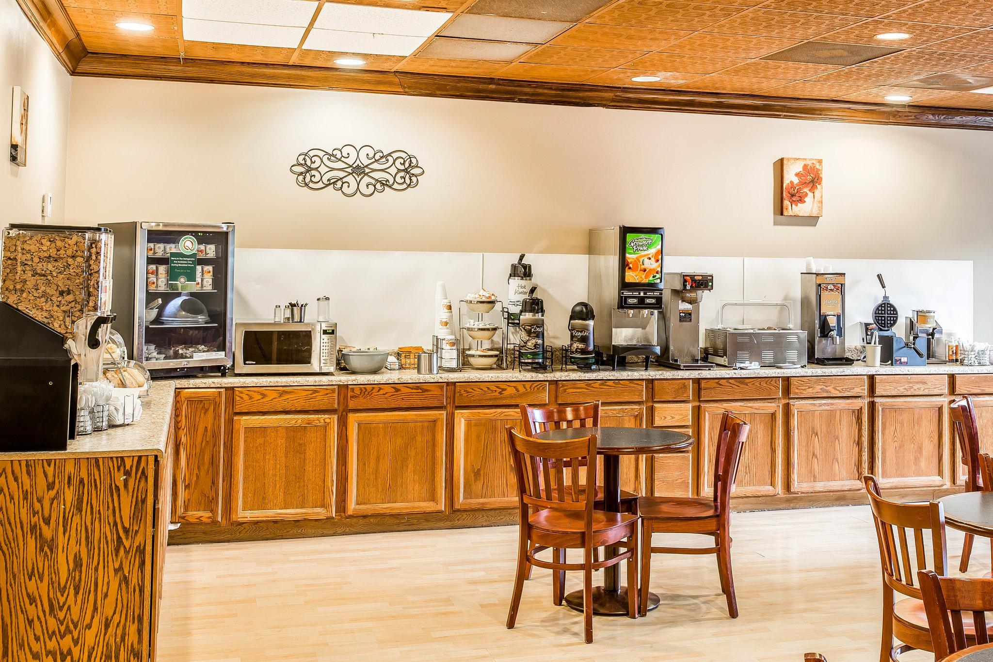 Quality Inn & Suites Conference Center Statesboro Historic District Dış mekan fotoğraf