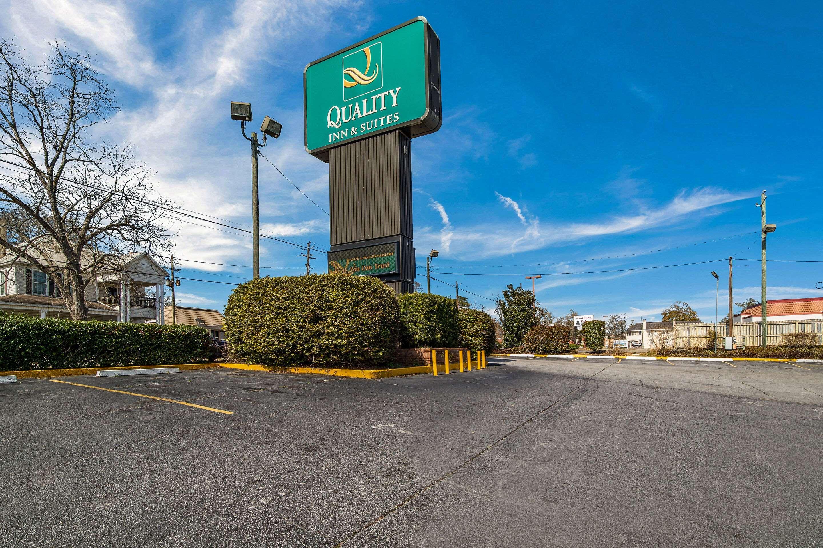 Quality Inn & Suites Conference Center Statesboro Historic District Dış mekan fotoğraf
