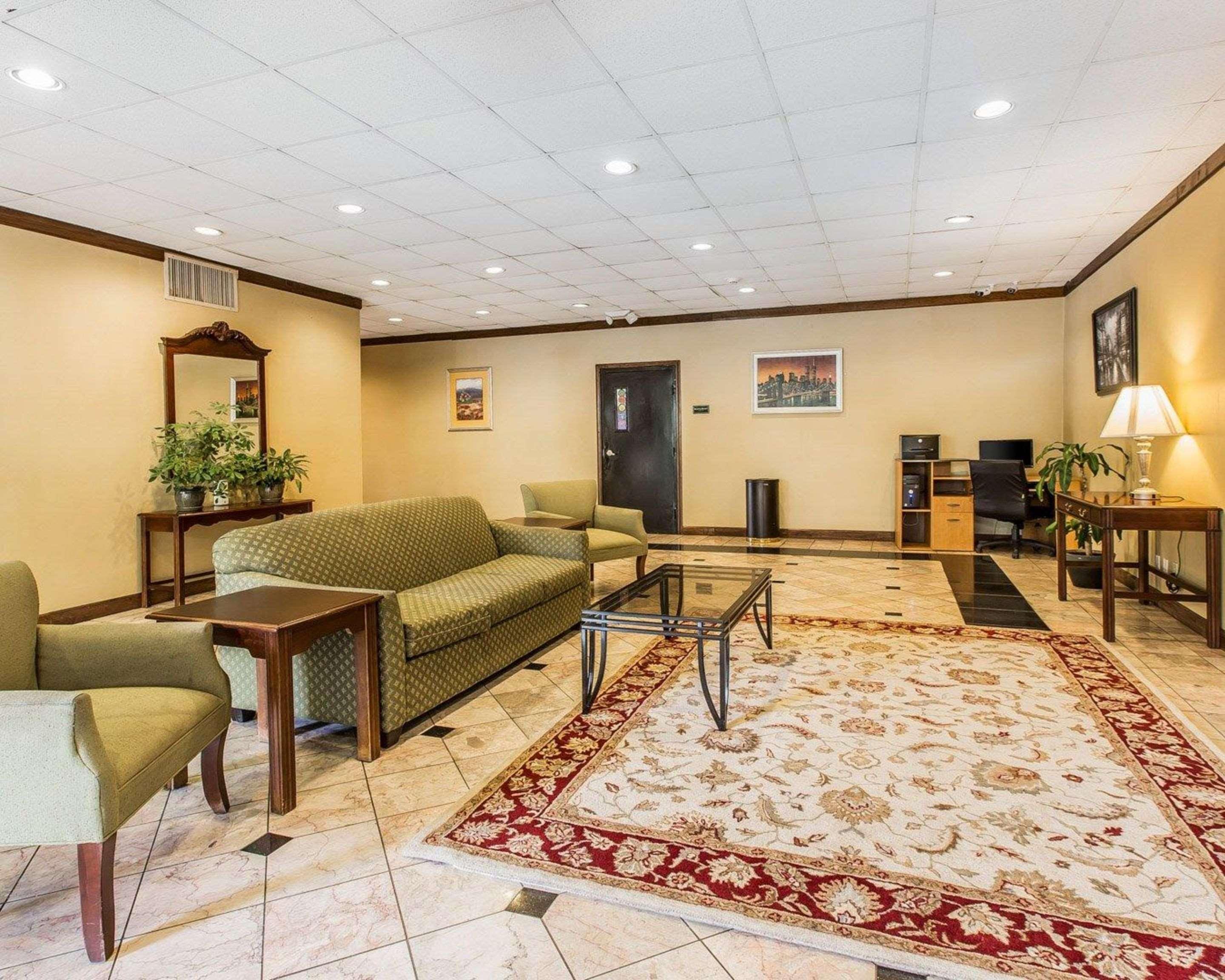Quality Inn & Suites Conference Center Statesboro Historic District Dış mekan fotoğraf